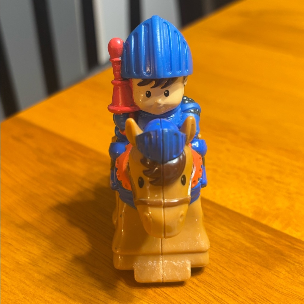 Fisher price little people Mike the knight klip klop